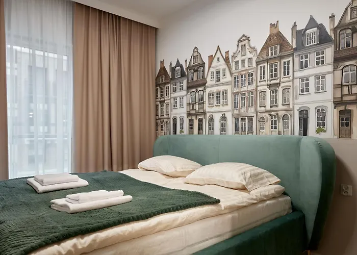 Hugo - Stare - Garaż Gratis !!!