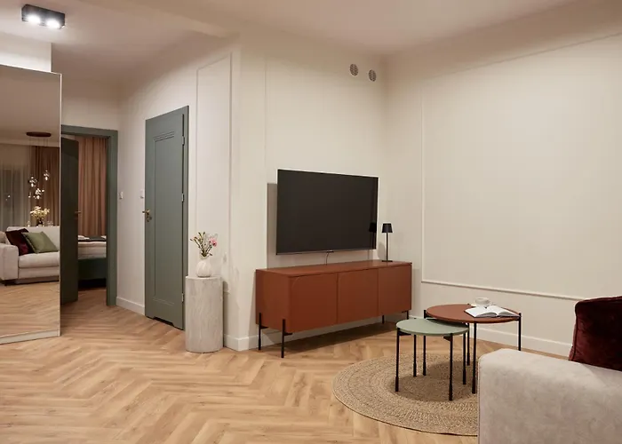 Hugo - Stare - Garaż Gratis !!! *